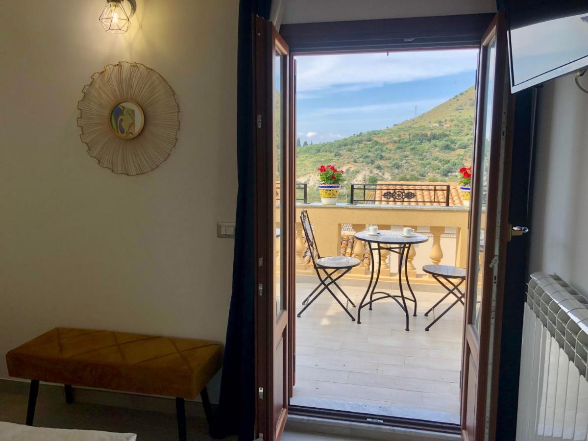 I Mori - Holiday Rooms Lascari Ngoại thất bức ảnh