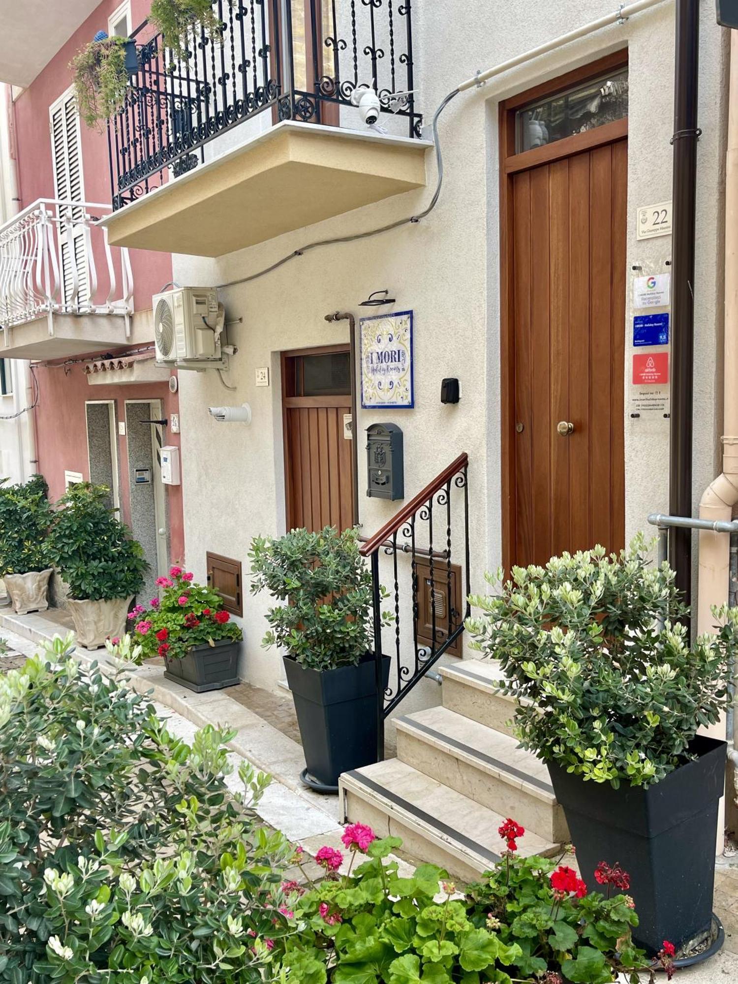 I Mori - Holiday Rooms Lascari Ngoại thất bức ảnh