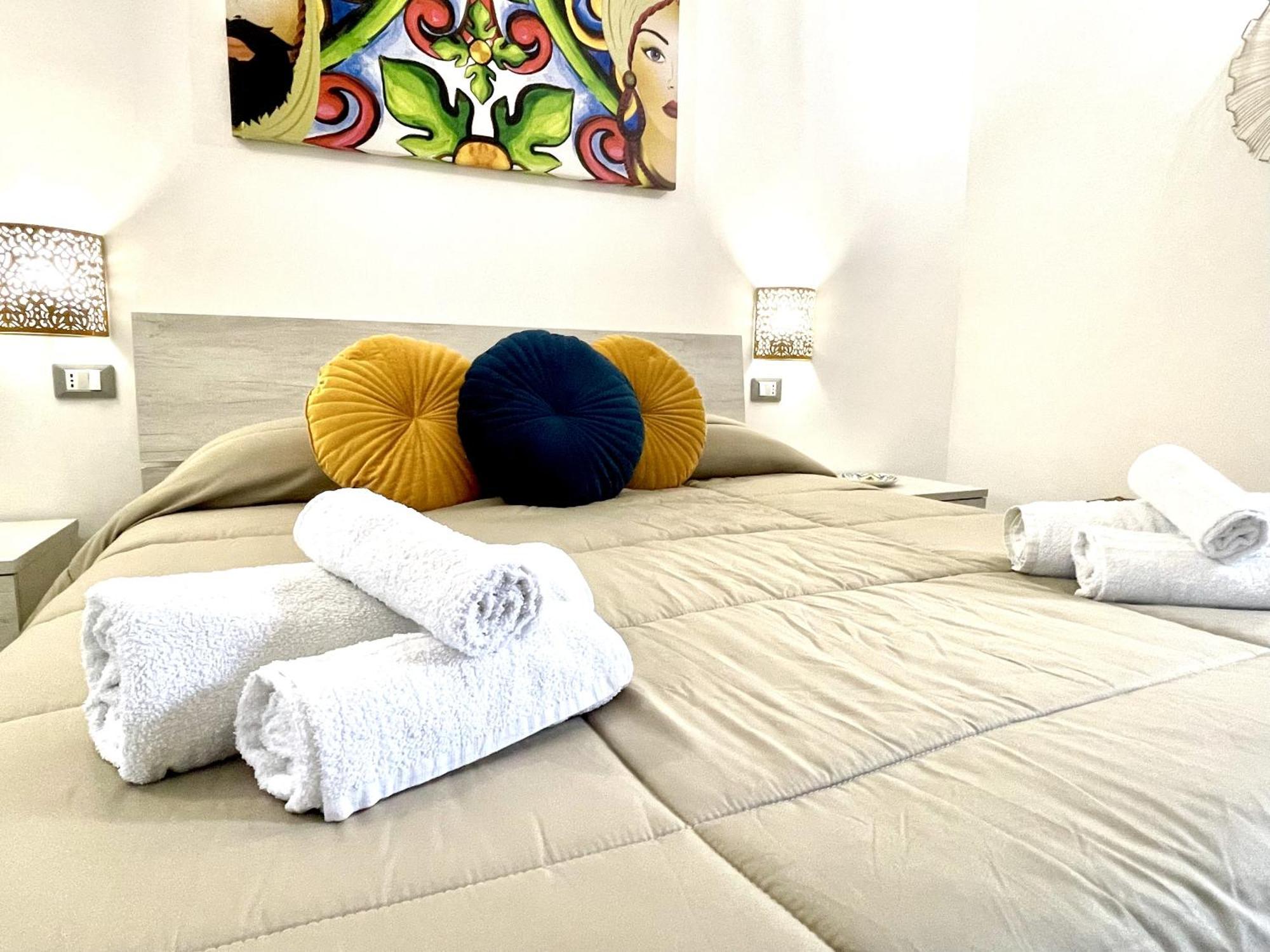I Mori - Holiday Rooms Lascari Ngoại thất bức ảnh