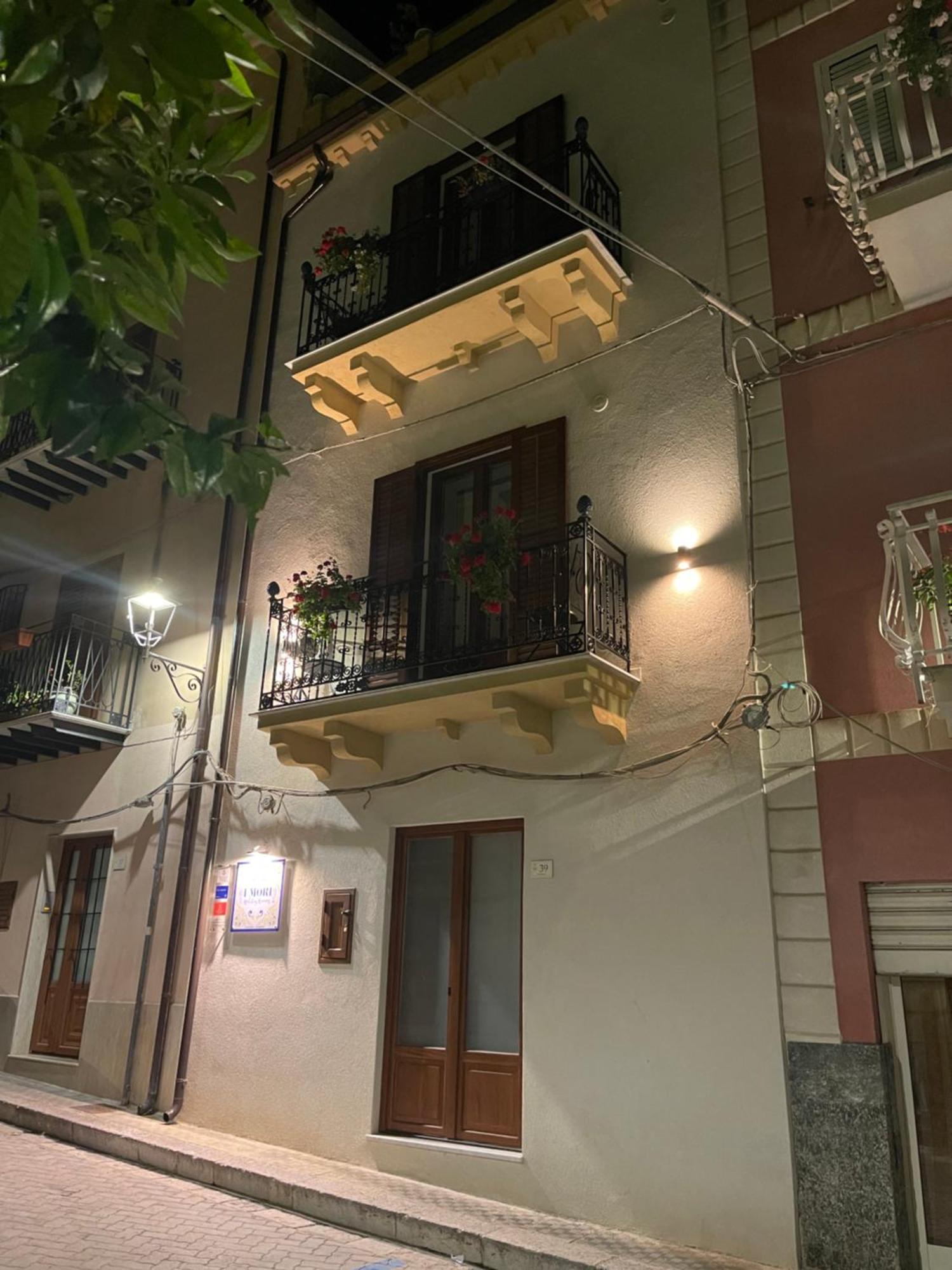 I Mori - Holiday Rooms Lascari Ngoại thất bức ảnh
